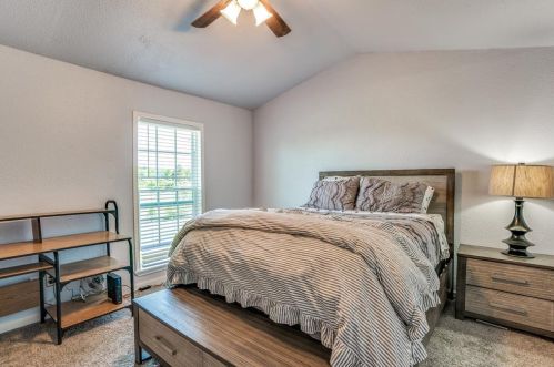 2150 Aspen Dr, Dallas TX  75227-8167 exterior