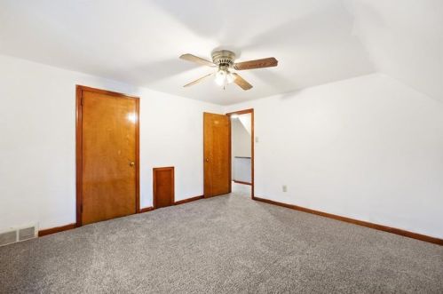 432 Jenne Dr, Pittsburgh PA 15236-2422 exterior