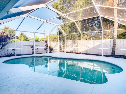 2761 Eagle Dr, Fort Pierce FL 34984-8919 exterior