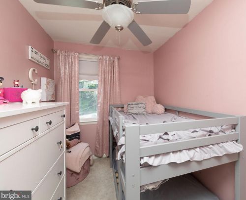 346 Krams Ave, Philadelphia PA 19128-4733 exterior