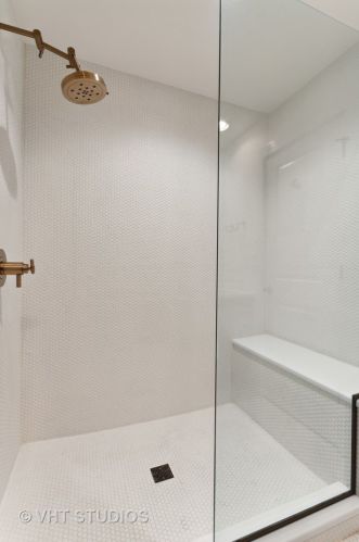 2666 Southport Ave, Chicago IL  60614-1228 exterior