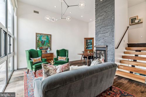 1114 Bodine St, Philadelphia PA  19147-5306 exterior