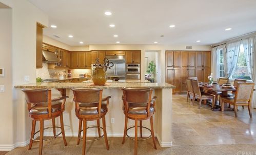 12612 Sierra Creek Dr, Riverside CA 92503-8453 exterior