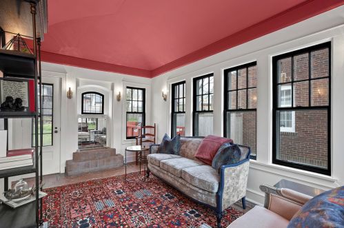 3472 Hackett Ave, Milwaukee WI  53211-2945 exterior