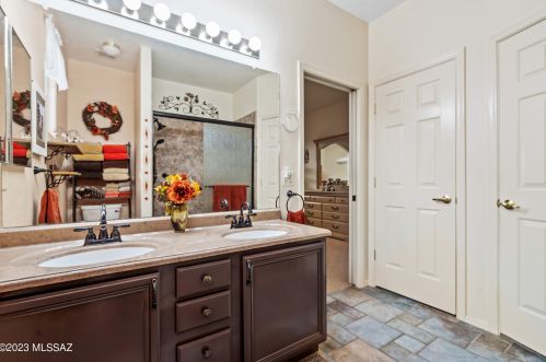 7451 Maritime Dr, Tucson AZ 85756-9151 exterior