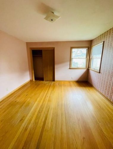 937 91, Milwaukee WI 53225-2726 exterior