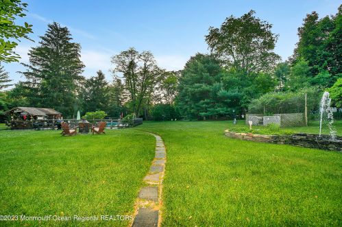 38 Normandy Ct, Middletown NJ 07748-3221 exterior