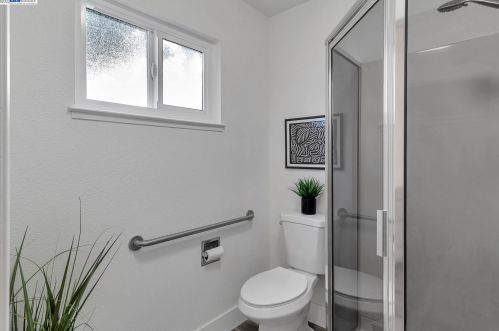 2850 Madeira Way, Concord CA  94523-2023 exterior