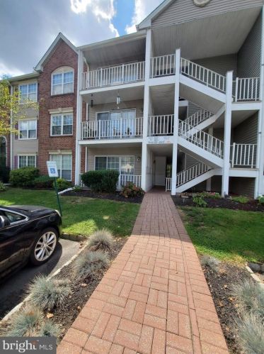 48 Lehavre Ct, Trenton NJ  08619-4723 exterior