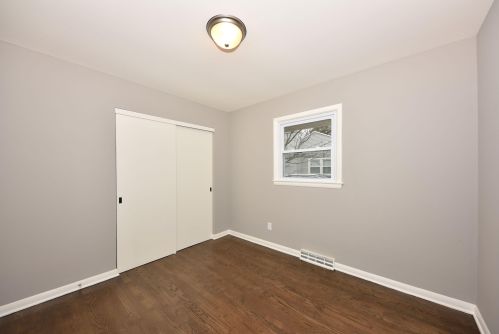 5712 93, Milwaukee WI 53227-1526 exterior