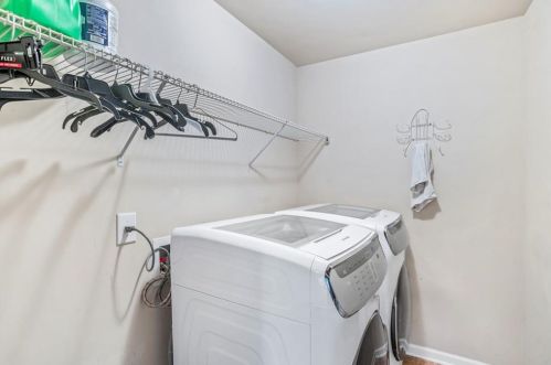 800 Clifton Spg Close, Atlanta GA 30349-8727 exterior