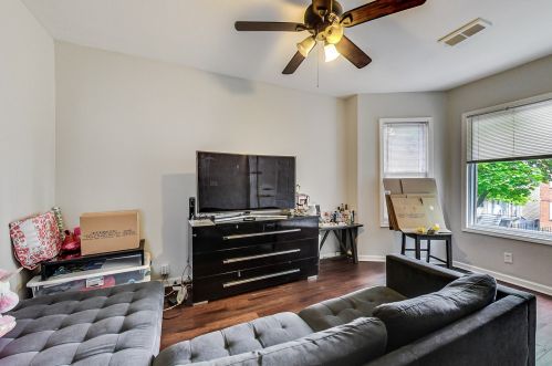 2947 Avers Ave, Chicago IL 60623-4543 exterior