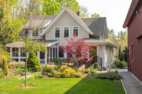 79 Mtn Rd, Concord NH 03301-6902 exterior