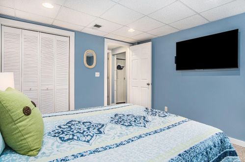 2464 Cutler Ave, Meskegon MI  49441-1274 exterior