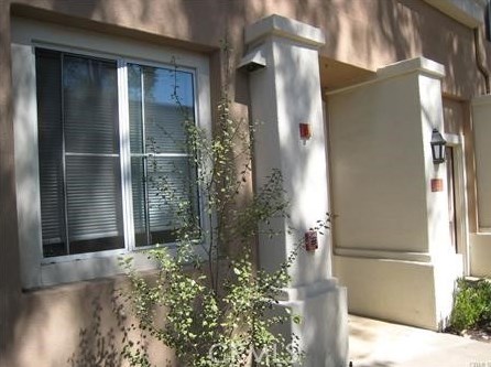 2743 Dietrich Dr, Tustin CA  92782-1354 exterior