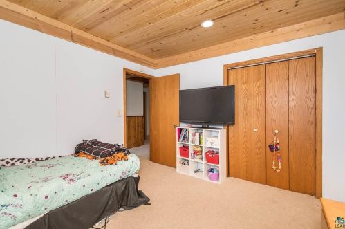 4103 Van Rd, Duluth MN 55803 exterior