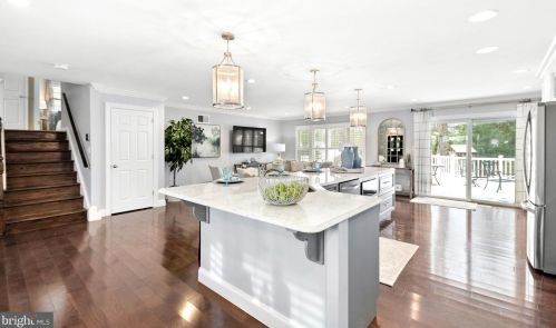 4721 Jasmine Dr, Rockville MD exterior