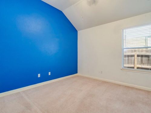 10137 Anahuac Trl, Austin TX 78747-2703 exterior