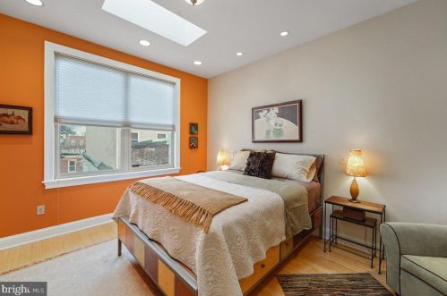 1023 19 St, Philadelphia PA 19146-2938 exterior