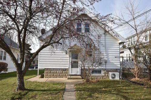 814 57th St, Milwaukee, WI 53214-3366