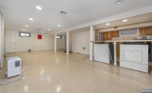 772 Morton St, East Rutherford NJ 07073-1609 exterior