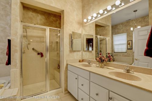 16 Muirfield Rd, Jackson Twp NJ 08527-2657 exterior