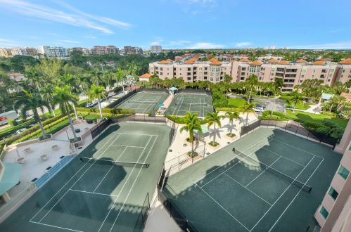 300 5th Ave, Boca Raton FL  33432-5056 exterior