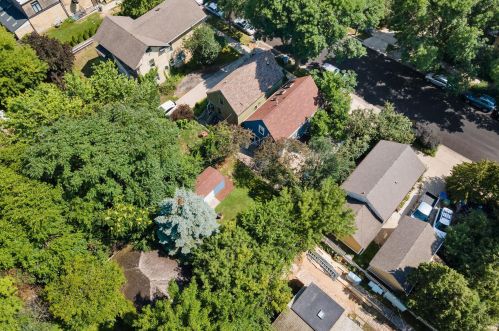 214 Vine St, Milwaukee WI 53205-1451 exterior