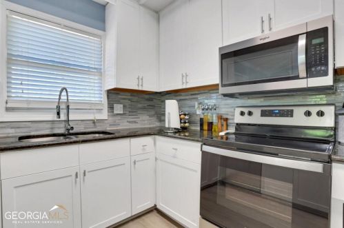 6970 Diana Cir, Gainesville GA 30506-4708 exterior