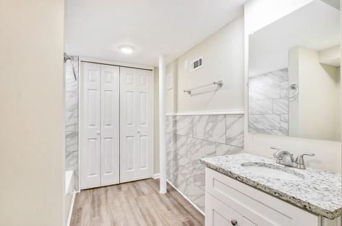 2246 Collins Dr, Atlanta GA  30344-1008 exterior