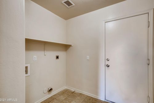 4438 113 Dr, Phoenix AZ 85037-8334 exterior