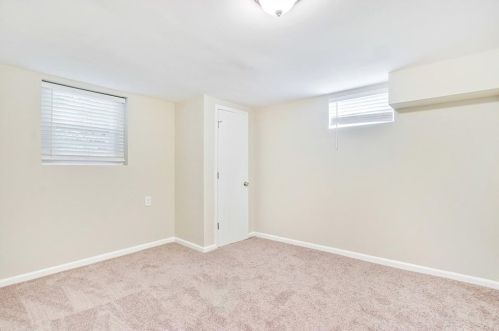 2246 Collins Dr, Atlanta GA  30344-1008 exterior