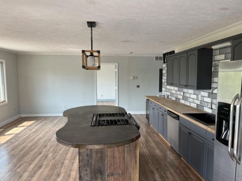 2335 64th St, Fennville MI  49408-9609 exterior