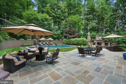 624 Live Oak Dr, Mc Lean VA 22101-1563 exterior