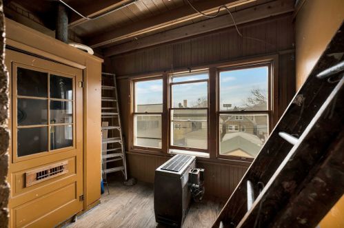 2946 Rockwell St, Chicago IL 60647-4087 exterior