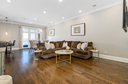 2930 Elston Ave, Chicago, IL 60618-7955