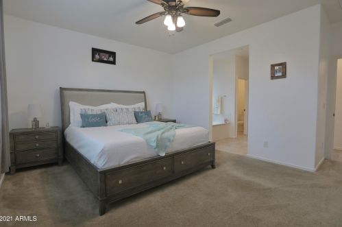 33817 30 Ln, Phoenix AZ 85085 exterior