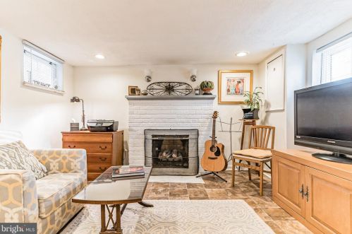 5070 Central Ave, Washington DC 20019-6472 exterior