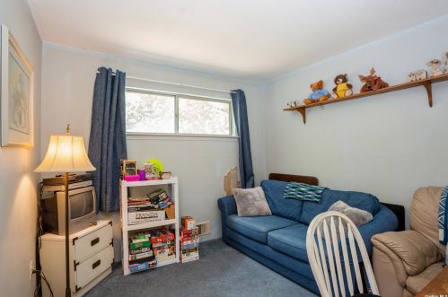 218 Fruitwood Ln, Central Islip NY 11722-2502 exterior