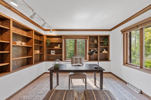 9555 Range Line Rd, Milwaukee WI 53209-2619 exterior