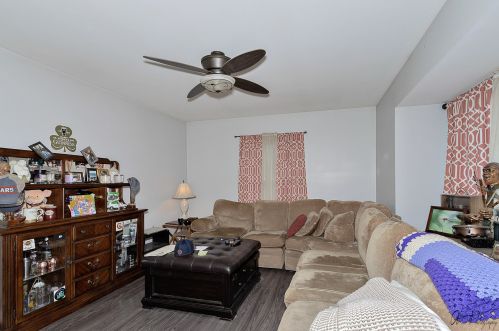 504 Jackson St, Bull Valley IL 60098-3412 exterior