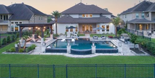 13718 Cole Pt Dr, Humble TX 77396-1108 exterior