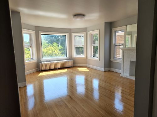 6118 Oakley Ave, Chicago, IL 60659-5234