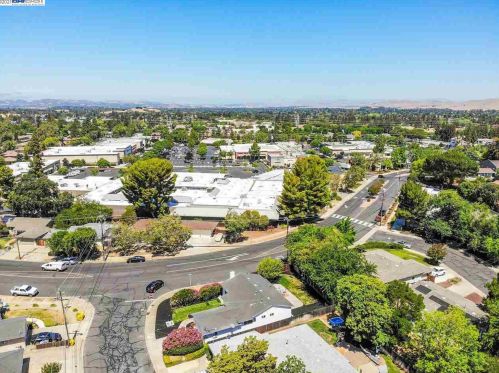 5501 Arizona Dr, Concord CA  94521-4026 exterior