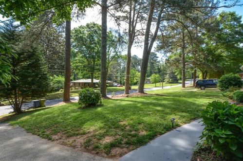 837 Braemar Ave, Atlanta GA  30311-2944 exterior