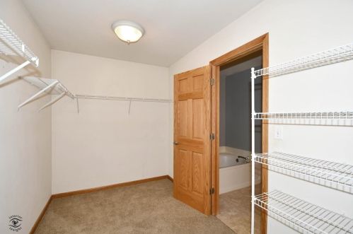 1011 Butterfield Cir, Joliet IL 60404-8148 exterior