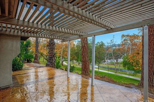 2749 Craig Cir, Fullerton CA 92835-2901 exterior