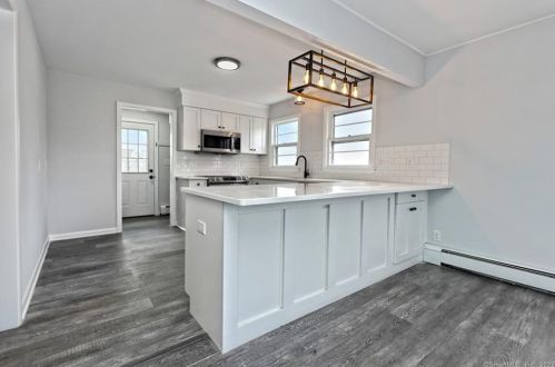 46 Cooper Ave, Wallingford CT  06492-3956 exterior