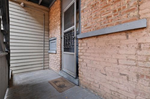 6417 Magnolia Ave, Chicago IL 60626-5306 exterior