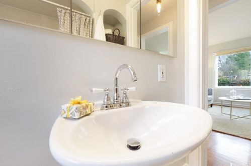 1196 Cornell, Berkeley CA 94706-1747 exterior